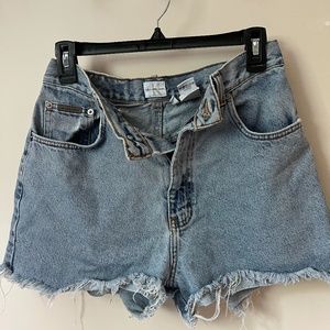 Calvin Klien Jean Shorts   Size 8